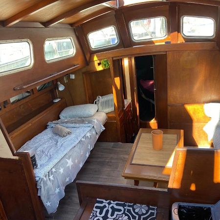Fantastic Sailing Boat To Sleep In Barcelona Hotel Eksteriør billede